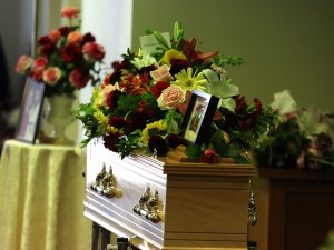 RISSA AL FUNERALE DEL NONNO: NECESSARIO L'INTERVENTO DEI CARABINIERI - 29/12/2014