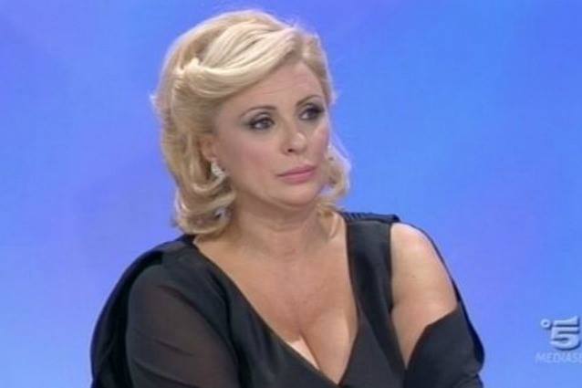 ''MI HANNO INSULTATA E RICATTATA'' LA CONFESSIONE DI TINA CIPOLLARI - 10/11/2014