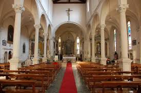 RICEVE UN SEGNO DIVINO, CADE E FA CAUSA ALLA CHIESA - 24/11/2014
