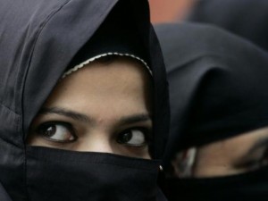 MARIA, LA JIHADISTA ITALIANA PRONTA A MORIRE PER ALLAH. LA MADRE: GIUSTIFICA COSI' LA SUA SCELTA - 11/01/2015