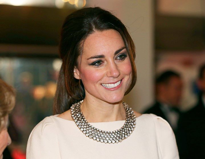 UN ''INCUBO'' CHE PUO' COLPIRE LE DONNE IN GRAVIDANZA. E' ACCADUTO A KATE MIDDLETON. ECCO COME SI E' MOSTRATA - 20/01/2015