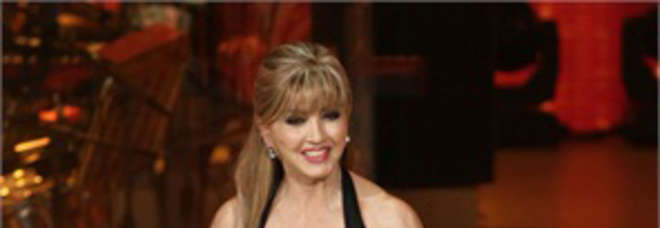 GRAVE LUTTO PER MILLY CARLUCCI: ''SONO DEVASTATA DAL DOLORE'' - 01/03/2015