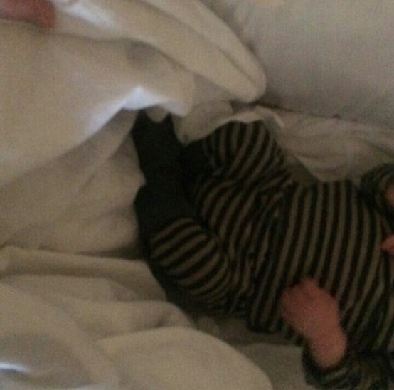 LAURA CHIATTI PUBBLICA PER LA PRIMA VOLTA LA FOTO DEL FIGLIO CON UN MESSAGGIO TOCCANTE - 18/03/2015