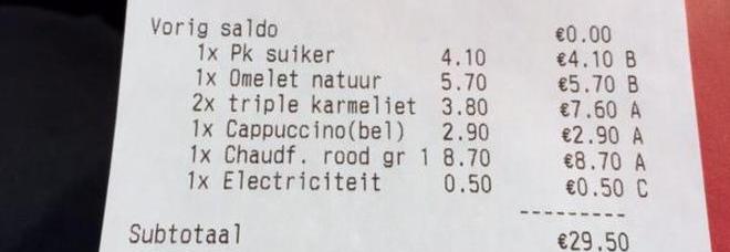 MANGIA AL RISTORANTE CINESE INSIEME AL FIGLIOLETTO: LA SCOPERTA CHOC QUANDO VEDE LO SCONTRINO - FOTO - 15/04/2015