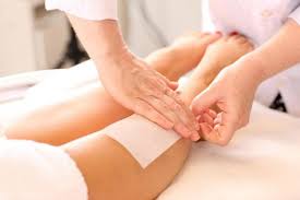DEPILARSI CON LO ZUCCHERO: IL METODO SEMPLICE ED ECONOMICO PER AVERE GAMBE PERFETTE - 24/04/2015