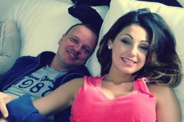 GIGI D'ALESSIO CONFESSA LA SUA PRIMA VOLTA CON ANNA: ''AVEVA 18 ANNI, NON E' STATO FACILE'' - 04/05/2015