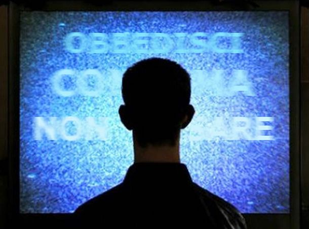 L'ESPERIMENTO CHE CONDIZIONA LA MENTE: FATE IL TEST E SCOPRITE QUANTO SIETE MANIPOLABILI - VIDEO INTERATTIVO - 06/12/2015