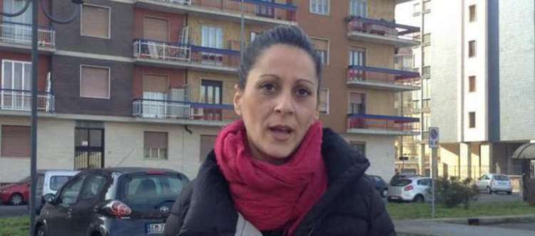 LASCIA UN COMMENTO SU FACEBOOK E VIENE LICENZIATA: ECCO COSA HA SCRITTO QUESTA MAMMA - 14/12/2015