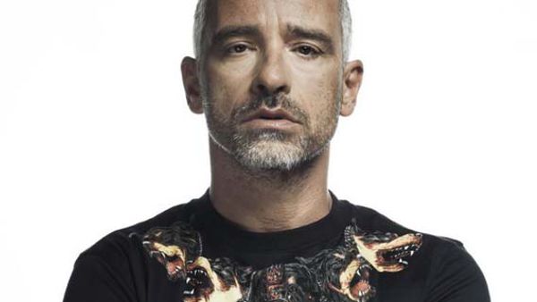 EROS RAMAZZOTTI ANNULLA IL TERZO CONCERTO CONSECUTIVO: ''STO MALE''. I FAN PREOCCUPATI. - 21/03/2016