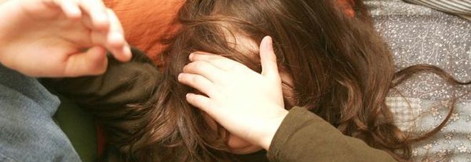 ACCOLTELLA E UCCIDE L'UOMO CHE ABUSO' DI LEI. IL GIUDICE: ''NIENTE CARCERE, E PAGO IO LE SPESE'' - 21/04/2016