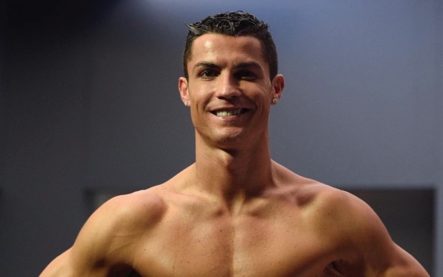 CRISTIANO RONALDO, IL NUOVO AMORE E' UN'EX DI UOMINI E DONNE. ECCO CHI E' - 16/06/2016