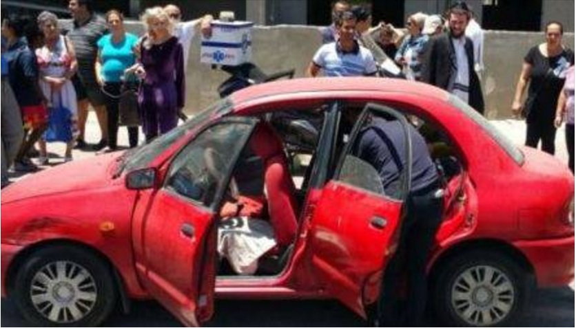 PAPA' DIMENTICA I FIGLI IN AUTO SOTTO IL SOLE, MORTI BIMBI DI 18 MESI E DI 3 ANNI - 22/06/2016