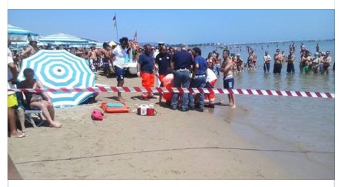 MALORE DOPO IL BAGNO: 40 BAMBINI INFETTATI, FEBBRE ALTA, VOMITO PER DIVERSE ORE, ERUZIONE CUTANEE - ECCO COSA SUCCEDE - 04/07/2016