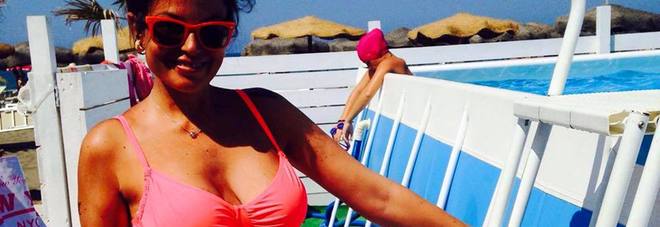 SARA TOMMASI, RITORNO SU FACEBOOK: TRA FOTO HOT, PALESTRA E FAMIGLIA - ECCOLA ORA - 11/07/2016