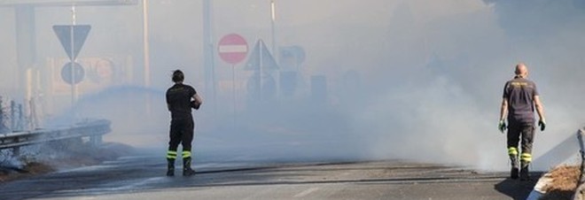 PONTINA CHIUSA PER UN INCENDIO: TRAFFICO BLOCCATO E AUTO SOTTO IL SOLE DA ORE - 24/07/2016
