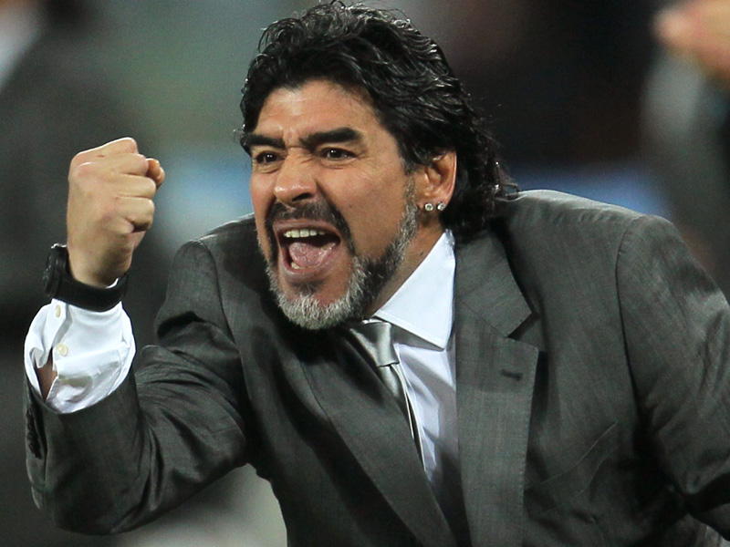 MARADONA, CLAMOROSO ROTTURA CON LE FIGLIE: ''SENZA DI ME NON AVRESTE UN EURO'' - 02/11/2016