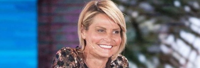 SELFIE, ''DALLA VENTURA RISSA FRA TINA CIPOLLARI E KATIA RICCIARELLI'' - 13/11/2016