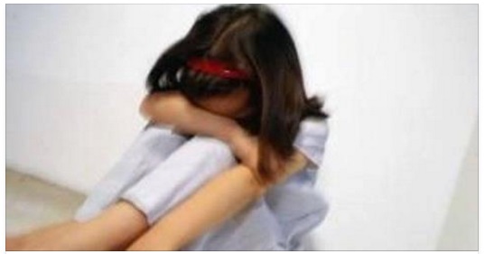 BIMBA DI 4 ANNI MUORE PER OVERDOSE: ECCO COSA LE FACEVANO FARE I GENITORI - 20/01/2017