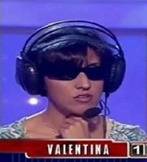 RICORDATE VALENTINA LOCCHI EX FAMOSISSIMA CONCORRENTE DI ''SARABANDA''? ECCOLA DECISAMENTE CAMBIATA OGGI - 01/02/2017