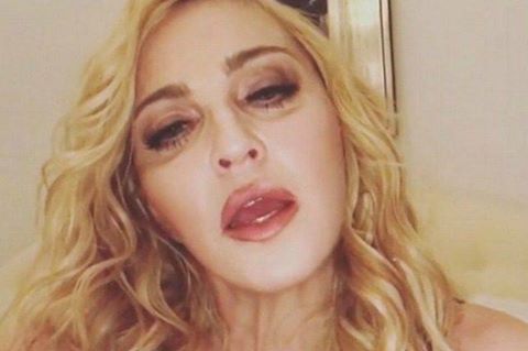 ''MADONNA STA MALE'' LA POPSTAR APPARE IN UN VIDEO CON LE OCCHIAIE MARCATISSIME E IL VISO SEGNATO - 16/02/2017