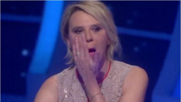 DURISSIMO COLPO PER MARIA DE FILIPPI: E' STATA TRADITA DA... - 21/03/2017
