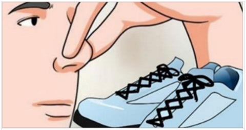 SCARPE MALEODORANTI: ECCO COME RISOLVERE IL PROBLEMA PER SEMPRE CON SOLI 3 TRUCCHI - 23/03/2017