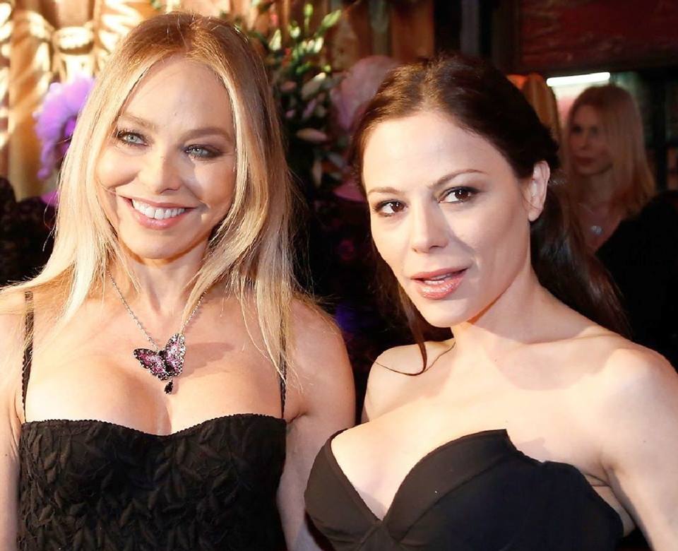 ''SIAMO SOTTO SHOCK, E' SUCCESSO MENTRE STAVAMO DORMENDO'' ECCO COS'E' ACCADUTO A ORNELLA MUTI E A NAIKE RIVELLI - 07/07/2017