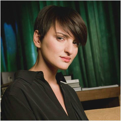 ARISA SHOCK, ECCO COM'E' STATA BECCATA: ''NON SI REGGEVA IN PIEDI, L'HO PORTATA A SPALLA IN MACCHINA'' - FOTO - 01/10/2016