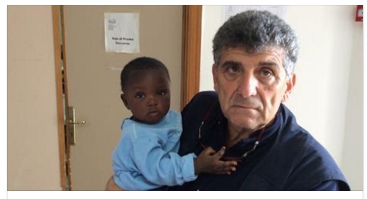 LA MADRE MUORE DURANTE LA TRAVERSATA: BIMBA DI 9 MESI SBARCA DA SOLA A LAMPEDUSA - 25/05/2016