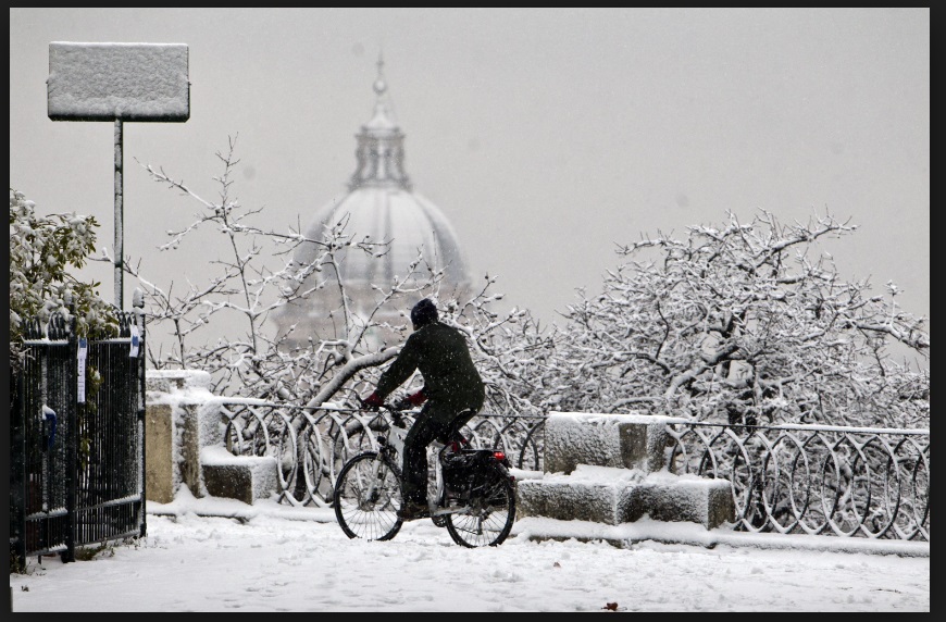 METEO, NEVE NEL FINE SETTIMANA: RISCHIANO MOLTO ROMA E IL SUD - ECCO COSA PUO' ACCADERE - 11/01/2017