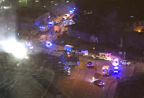 MANCHESTER: STRAGE AL CONCETO DI ARIANA GRANDE. KAMIKAZE SULLA FOLLA: 22 MORTI E 59 FERITI, MOLTISSIMI I DISPERSI - 23/05/2017