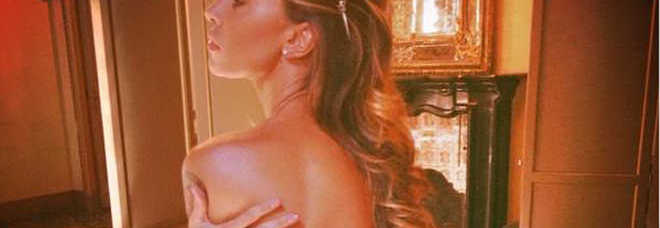BELEN SEXY SPOSA, PROVA D'ABITO DI NOZZE IN TOPLESS. LA FOTO HOT SU FACEBOOK - FOTO ALL'INTERNO - 05/09/2013