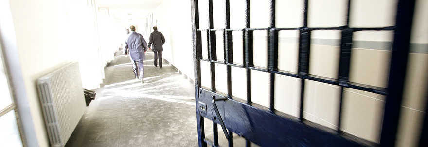 CARCERI, LIBERI 30 MILA DETENUTI. MAXI-SCONTO PER LA BUONA CONDOTTA - 17/12/2013