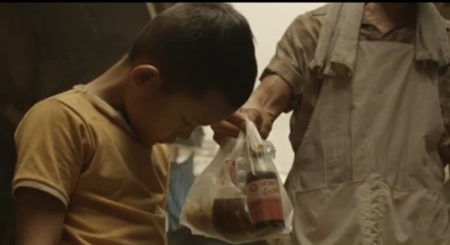 DALLA THAILANDIA LO SPOT CHE FA COMMUOVERE IL MONDO: ''DARE E' LA MIGLIORE COMUNICAZIONE'' - VIDEO - 18/12/2013