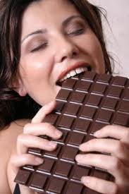 MANGIARE CIOCCOLATO TUTTI I GIORNI FA DIMAGRIRE - 17/04/2012