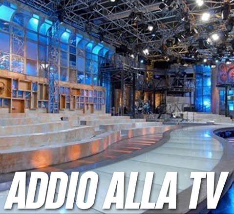 ''HO AVUTO TANTO DALLA TV, LASCIO SPAZIO AI GIOVANI'' DICE ADDIO PER SEMPRE CON L'ANNUNCIO CHE SPIAZZA I FAN - 12/12/2016