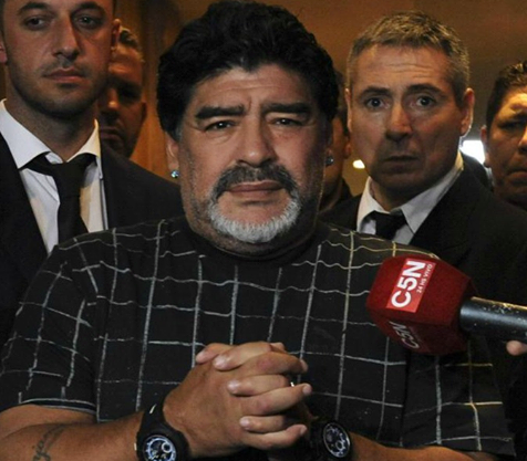 TERREMOTO AD AMATRICE: IL BELLISSIMO GESTO INASPETTATO DI MARADONA - 05/10/2016