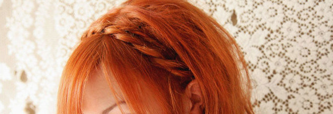 SPOSA CHIEDE ALLA DAMIGELLA DI TINGERSI I CAPELLI ROSSI: LEI SCOPRE IL MOTIVO E NON VA AL MATRIMONIO - 08/06/2016