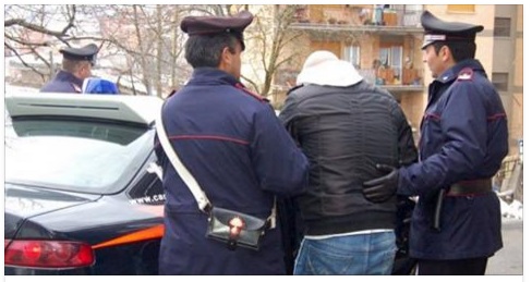 GUAI SERISSIMI PER IL TRONISTA DI U&D-  RISCHIA IL CARCERE: UNA DONNA LO ACCUSA DI AVERLA... - 18/04/2017