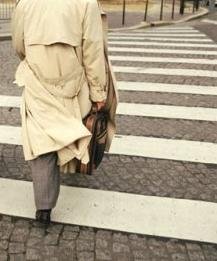 E MOVETE... È 'N ORA CHE STAI 'N MEZZO ALLA STRADA: T'HO SFANALATO COSÌ TANTO CHE TE SEI ABBRONZATO !! - 18/03/2012