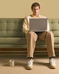 TENERE IL PC SULLE GAMBE, PUO' PORTARE MOLTI PROBLEMI - ECCO QUALI - 27/06/2013
