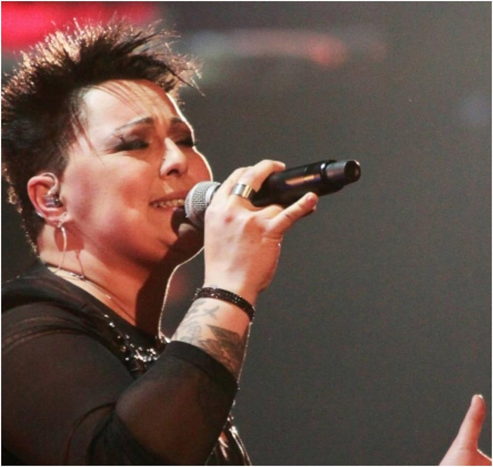 E' MORTA SILVIA CAPASSO FINALISTA DI 'THE VOICE' ECCO COSA ACCADDE POCHE ORE DOPO IL RICOVERO: IL SUO MESSAGGIO - 18/12/2016