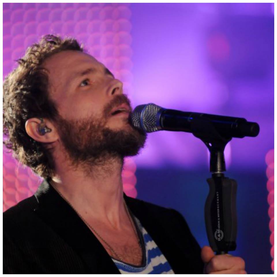 ''SONO SOTTO SHOCK'' UNA MORTE IMPROVVISA CHE LO SCONVOLGE - IL DOLORE DI JOVANOTTI - 26/12/2016