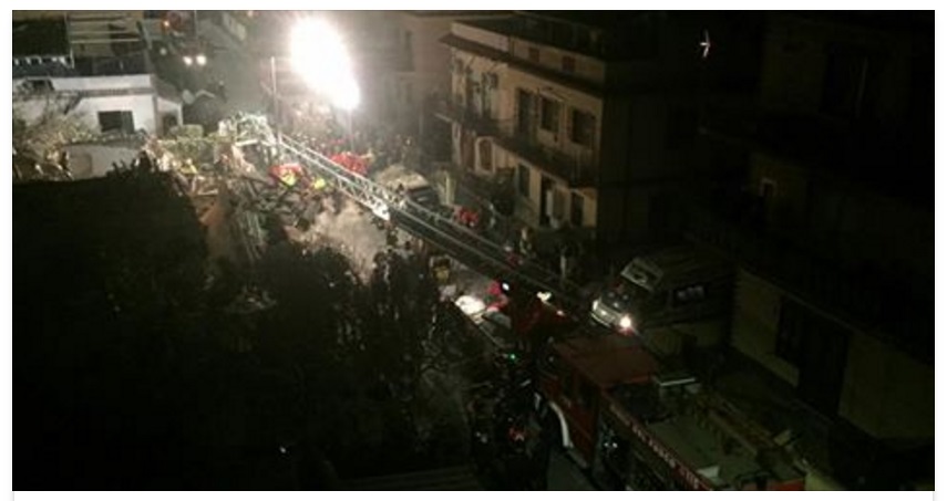 ROMA, ESPLODE UNA PALAZZINA: TROVATE MORTE SOTTO LE MACERIE DEBORA E LA FIGLIA AURORA DI 8 ANNI - 28/12/2016