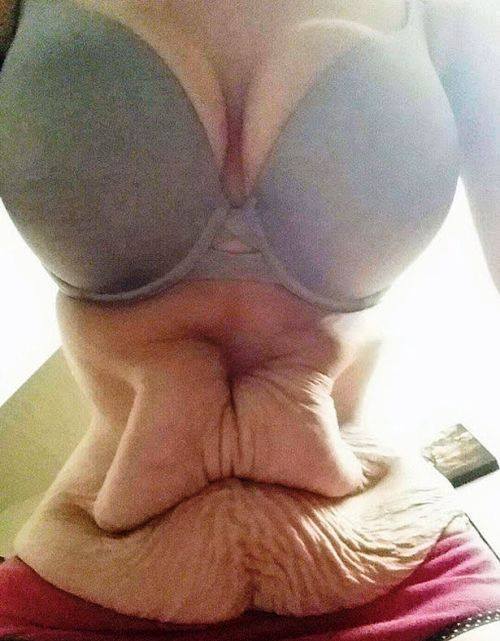 ''SEMBRO UN MOSTRO, MI SENTO ORRIBILE, NON RIESCO A GUARDARMI ALLO SPECCHIO'' PESA 150 KG E TROVA IL CORAGGIO DI DIMAGRIRE - FOTO - 26/12/2016