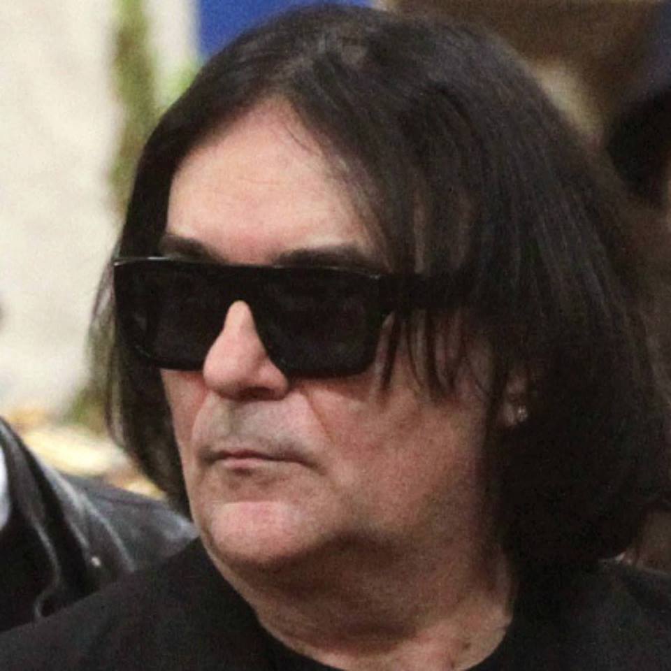 LO CONFESSA SOLO OGGI: IL TRISTE RETROSCENA DELLA VITA DI RENATO ZERO - 24/12/2016