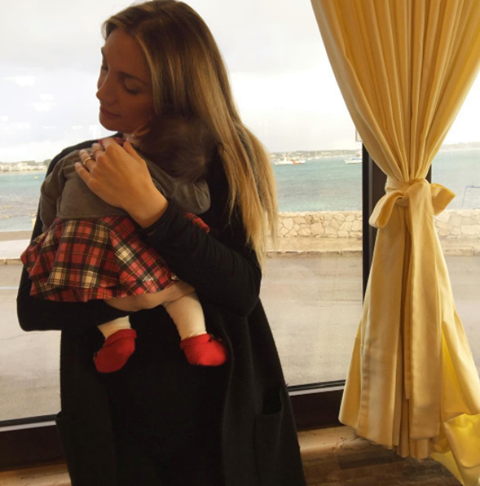 ''CUORE MIO'' IL VOLTO NOTO DELLA TV E' DIVENTATA MAMMA: PRESENTA LA SUA PICCOLA SUI SOCIAL - 08/01/2017