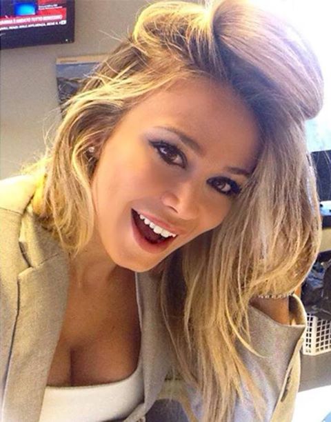 DILETTA LEOTTA, ANCORA UNO SCANDALO: ALTRE FOTO COMPAIONO IN RETE E FANNO SUBITO IL GIRO DEL WEB - 05/01/2017