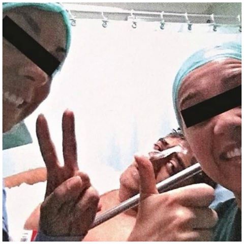 MORIRE IN SALA OPERATORIA PER UNA TONSILLITE E CON TANTO DI SELFIE: ECCO COSA AVEVA FATTO LA SERA PRIMA CON LE INFERMIERE - 13/01/2017