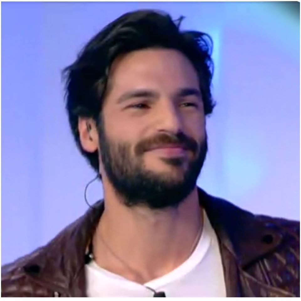 ''C'E' POSTA PER TE'' LO HANNO NOTATO TUTTI E SCOPPIA L'IRONIA IN RETE: ACCADE TUTTE LE VOLTE CHE CAYOGLU PARLA - 04/02/2017